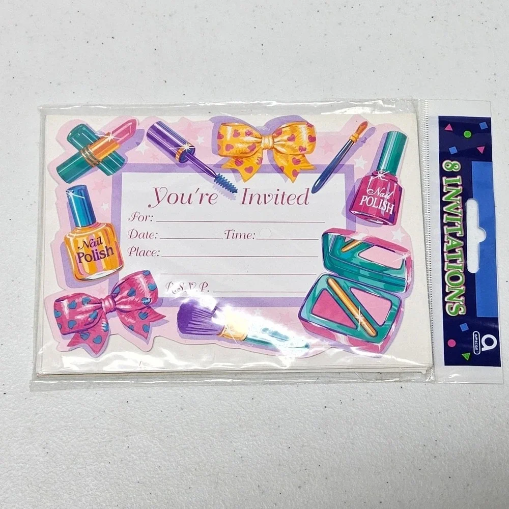 Trend Setters Makeup Party Supplies Set Kids Pink 90s Spa Theme Tablecovers Bags
